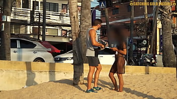 Cuồng Nhiệt Lần Đầu Địt Đít Em Gái Thái Siêu Nóng Bỏng